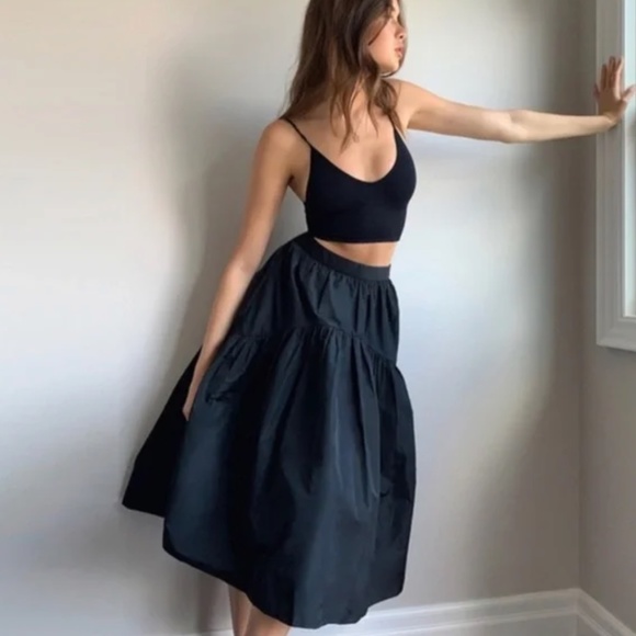 Aritzia Dresses & Skirts - Aritiza Wilfred Fantasy Skirt NWT